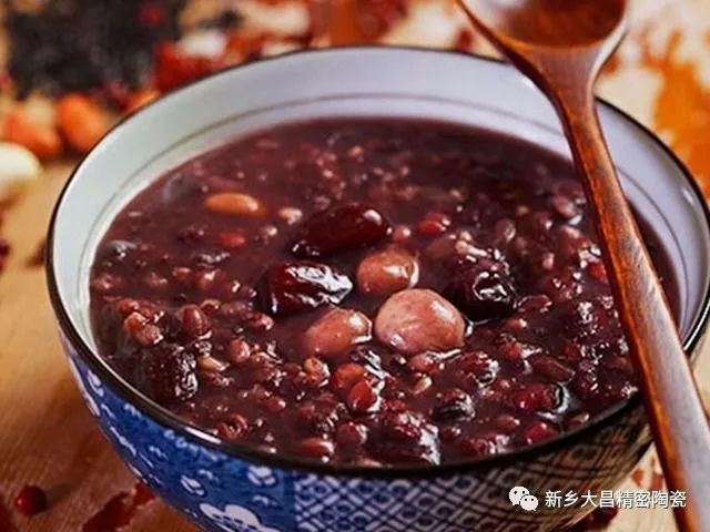 過(guò)了臘八就是年，辭舊迎新盼團(tuán)圓！